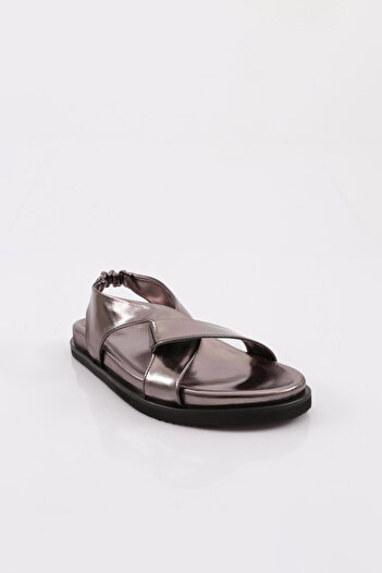 DGN Platinum Sinyora Women's Sandals - Cross Strap, Model 41513372