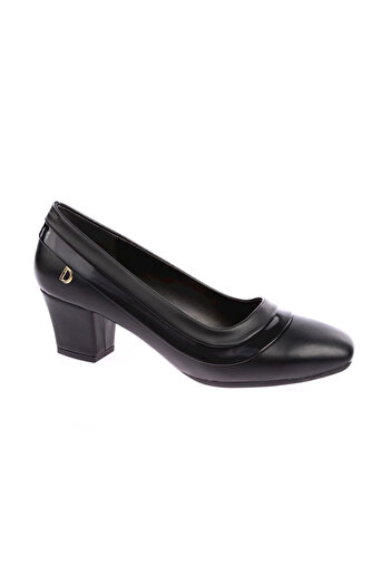 DGN Round Toe Heeled Shoes Black Laser 3492328