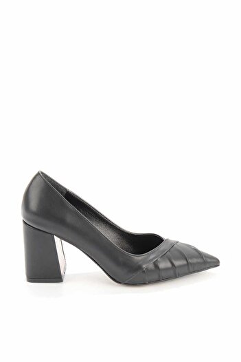 Bambi Black Women's Classic Heeled Shoes K01231303409