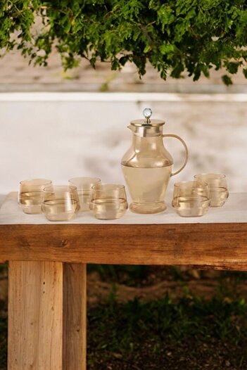 morponi Borosilikat Cam Amber Gold Kapaklı Lüks Karaf & 6 Adet Bardaklı 1680 Ml