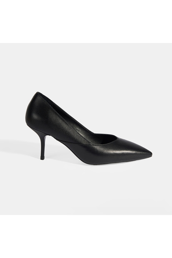 Desa Women's Black Leather Heeled Classic Shoes