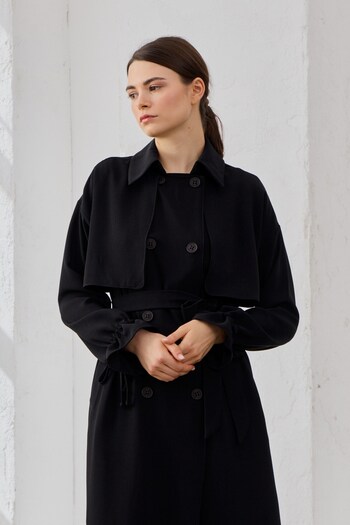 QANU Belted Ferace Black