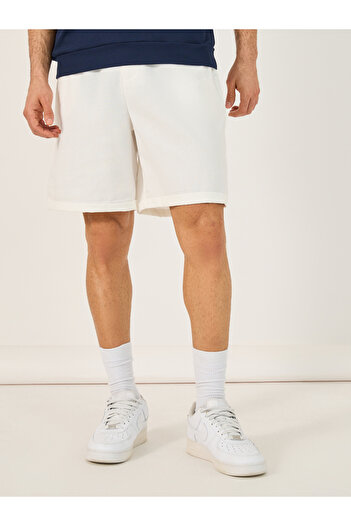 Styli Solid Mid Rise Regular Fit Short