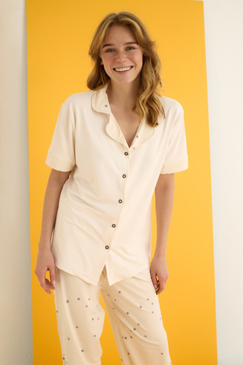 Trendyol Collection Ecru Star Patterned Shirt Collar Soft Touch Knitted Pajama Set Thmss25Pt00412