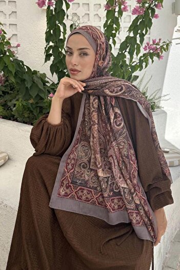 Ahsenhijab شال قطني بنمط ريترو