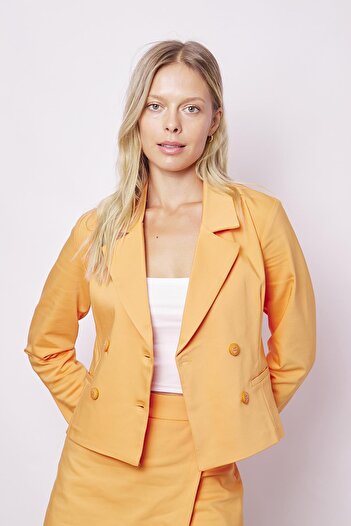 Jument Kadın Yakalı Flato Cepli Uzun Kol Kruvaze Anvelop Hafif Likralı Kumaş Blazer Ceket-Mango