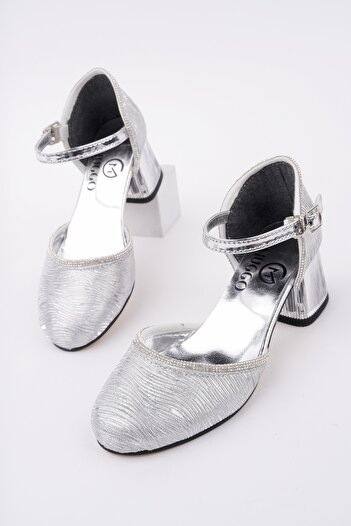 MUGGO Else Ankle Strap Glittered Girl's Low Heeled Shoes