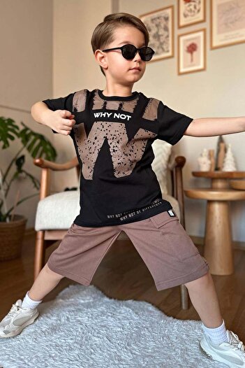 Riccotarz Boy's W Letter Why Not εμπριμέ T-Shirt Καφέ Σορτς Κοστούμι