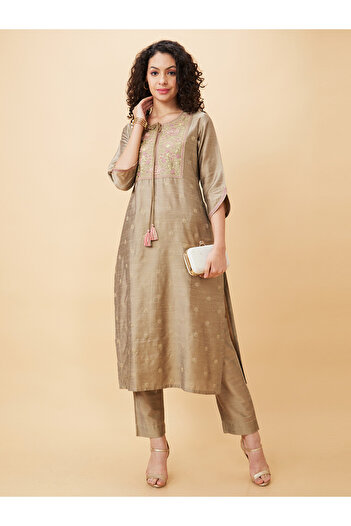 Globus By Styli Embroidered Straight Kurta with Trouser Set