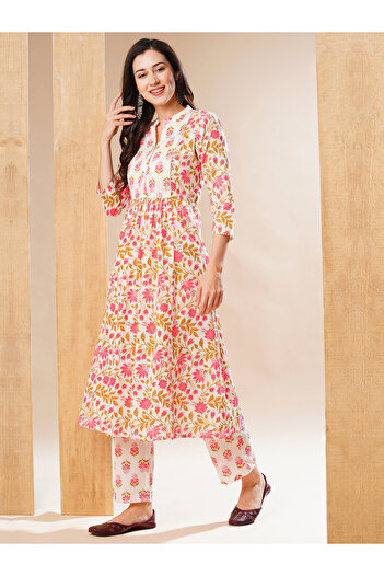 Globus By Styli Floral Print Mandarin Collar A-line Kurta and Trouser Set