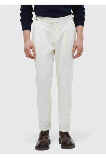 Ramsey Ecru Plain Woven Carrot Fit Casual Cotton Blended Trousers