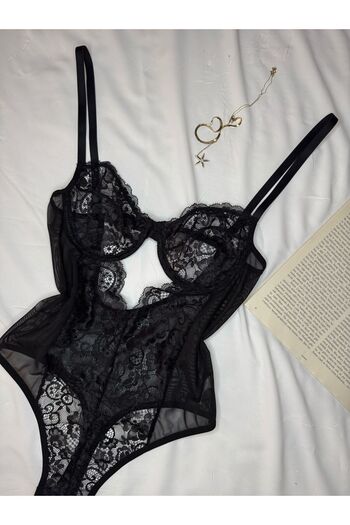 ROZENİN LINGERIE Μαύρο δαντελένιο κορμάκι χωρίς κάλυμμα με διάφανο κορμάκι με κουμπωτά στο κάτω μέρος