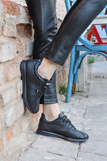 Jump 22211 Siyah Cilt Kadın Sneaker Günlük Spor Ayakkabı