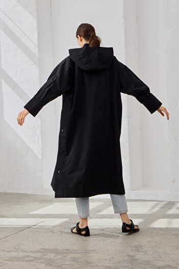QANU Hooded Oversize Raincoat Black