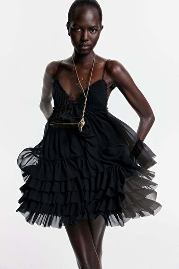 H&M Ruffled chiffon strappy dress
