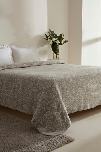 Karaca Home Elvira Single Acrylic Blanket Light Gray