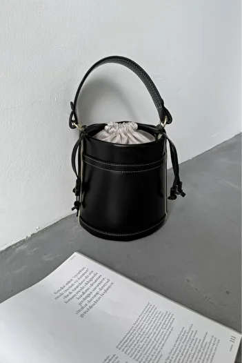 LEONAS Buzgz Closed Bucket Model - Hand and Shoulder Bag - Kate Black