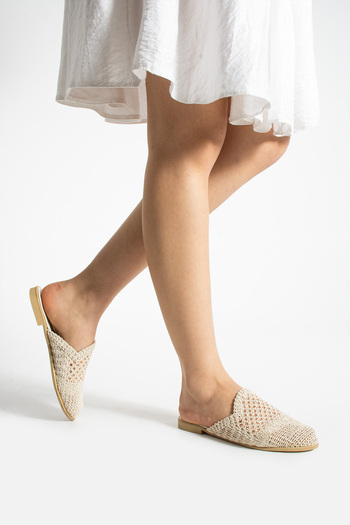 FEMME FATALE Comfortable Sole Knitted Slippers with Spread Stones
