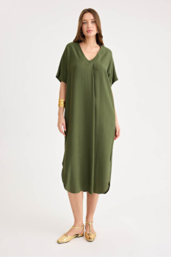 Vitrin V-Neck Short Sleeve Pocket Dress with Side Slits