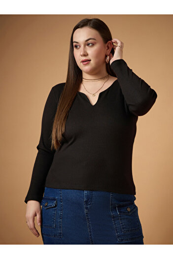 Sassafras By Styli Plus Size Textured Rib Knit Notch Neck Top