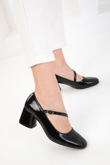 SOHO Black Patent Leather Women's Classic Heeled Shoes 20417