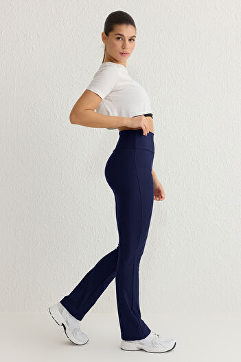 Trendyol Collection Sötétkék teljes hosszúságú, egyenesen vágott, merítő búvár kötött sport leggings THMSS25TY00009