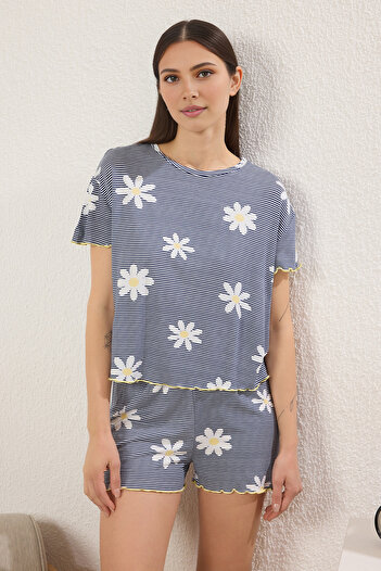 Trendyol Collection Комплект ігрового одягу Lavendelli Sutunlu та Cizgiyi THMSS25PT00205