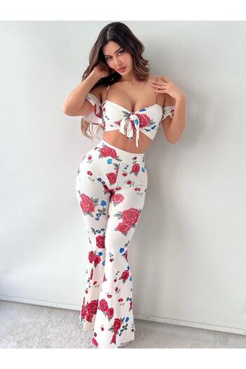 pink life White Red Rose Patterned Flared Leg Double