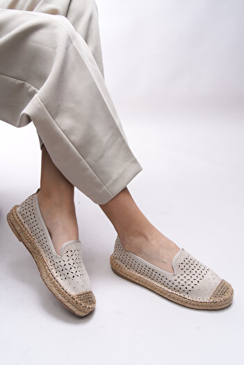 Riccon Beige Women's Espadrille Iohnalyn 00121