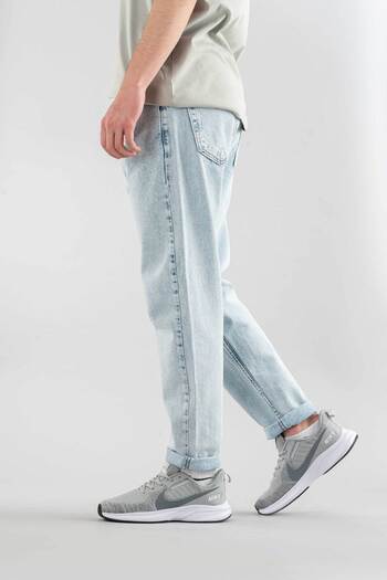 bombe Men's Ice Blue Straight Fit Jean Lycra Jeans Boyfrend Denim
