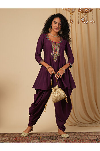 Globus By Styli Embroidered Yoke A-Line Top With Dhoti Pants Co-Ords