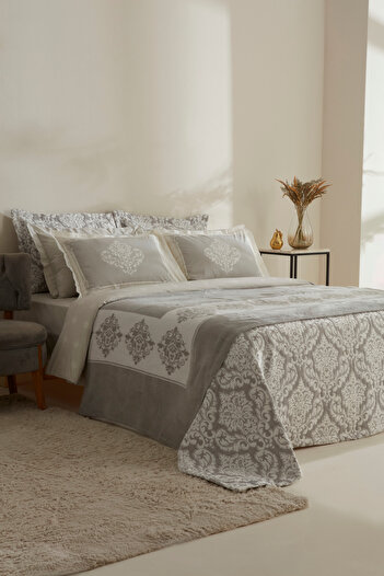 Karaca Home Timeless 8 Piece Dowry Set Gray