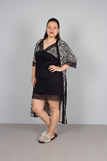 Truva XXL Plus Size Zebra Pattern Nightgown with Dressing Gown