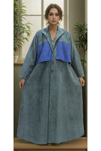 Generic Jacket-style abaya with blue lining in the front
