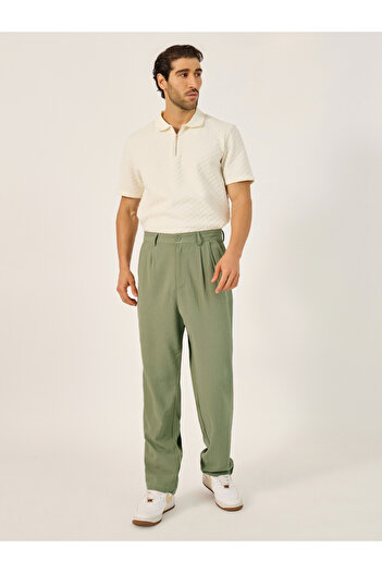 Styli Textured Relaxed Fit Pleated Trousers
