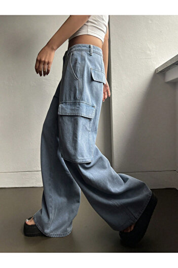Kotty By Styli High-Rise Wide Leg Cargo Jeans