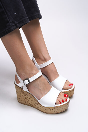 Riccon Avilthyl Women's Wedge Heeled Sandals 0012910   White