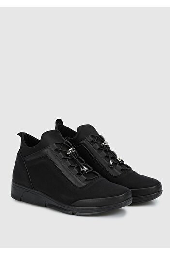 Eclipse Women's Black Boots - Stylish and Comfortable