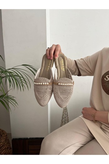 Behtah Kundura Women's Closed Front Straw Slippers Lace Knitted Pearl Rhinestone Dowry Casual Slippers