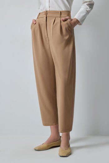 Touché Privé Double Pleated Loose Trousers