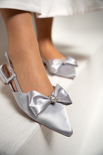 LAMİNTA Noya Gray Satin Stone Bow Women's Ballerinas