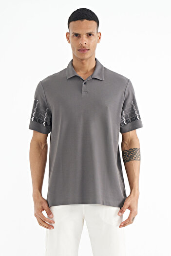 TOMMY LIFE Dark Gray Sleeve Print Detailed Polo Collar Standard Form Men's T-shirt - 88240