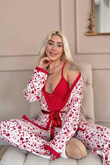Pijamaevi Red Blossom Exclusive Women's Pajama Set with Knitted Dressing Gown