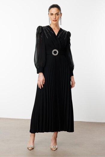 Moda İlgi Modailgi  Kolları Omuzları Taşlı Beli Kemerli Piliseli Uzun Elbise Siyah