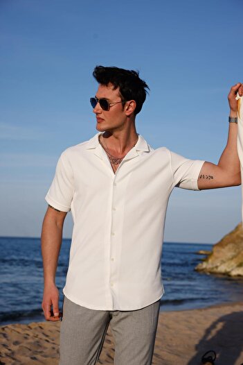 Pobudo White Color Textured Short Sleeve Men's Shirt