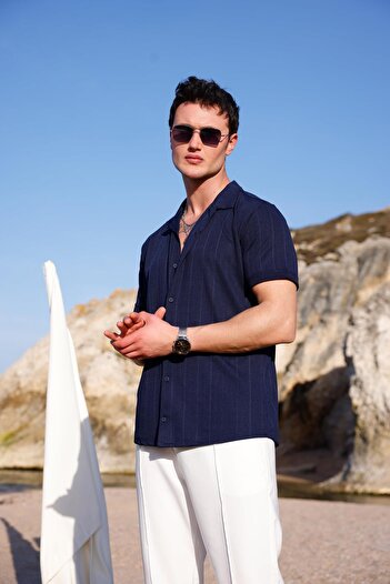Pobudo Men's Navy Blue Color Knitted Rug Pattern Short Sleeve Shirt