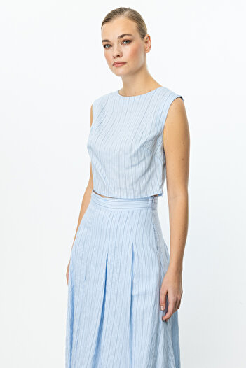 ON Sıfır Yaka Çizgili Crop Bluz