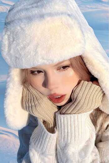 roseberry Furry Trapper Hat with White Snap Fastener Soft Plush Ear Protectors - R1045
