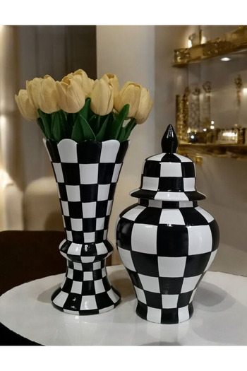 VERA HOME DECOR Sierra, Ceramic, Hand-Painted Checkers Pattern Vase, King Cube