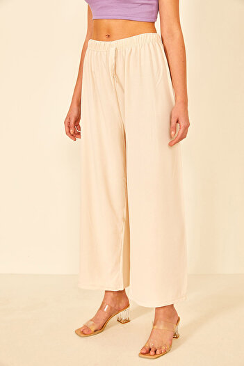 EYYE Ecru Aerobin Fabric Relaxed Cut Women's Trousers